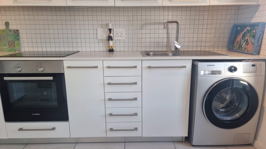 To Let 1 Bedroom Property for Rent in Gardens Western Cape